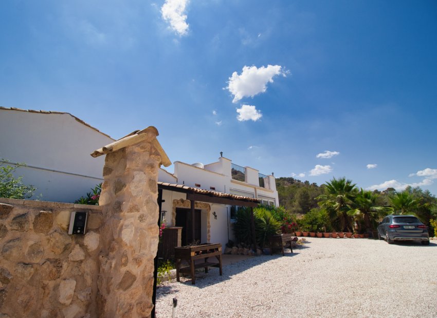 Resale - Country House - Pinoso