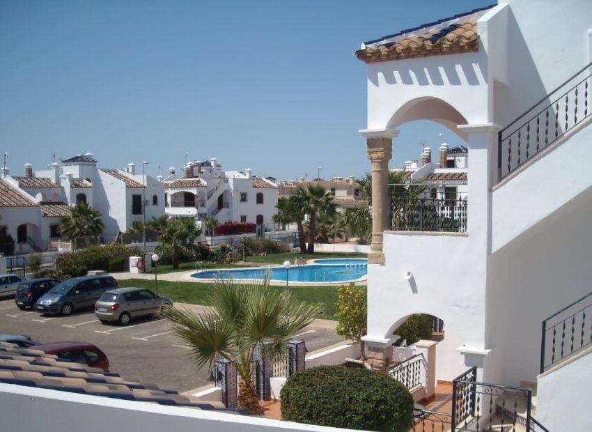 Resale - Duplex / Two-storey apartment - Orihuela Costa - Villamartín
