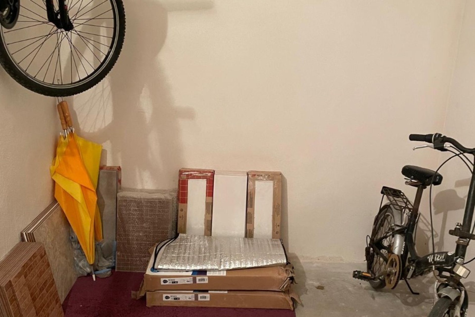 Resale - Garage - Mil Palmeras