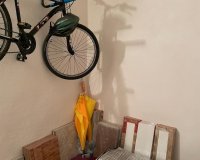 Resale - Garage - Mil Palmeras