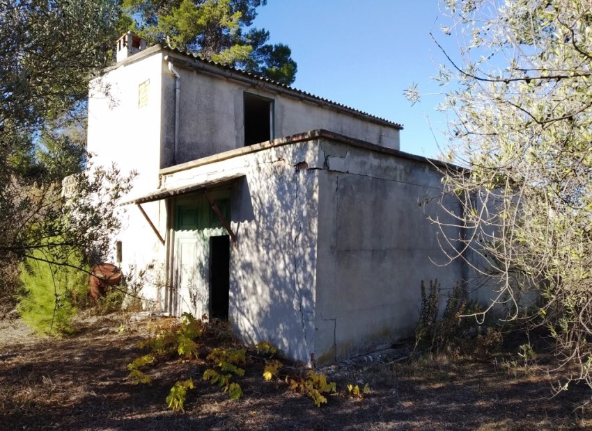 Resale - Plot / Land - Benimarfull