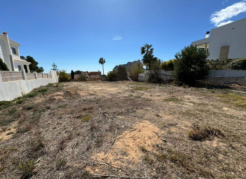 Resale - Plot / Land - Calpe - Basetes