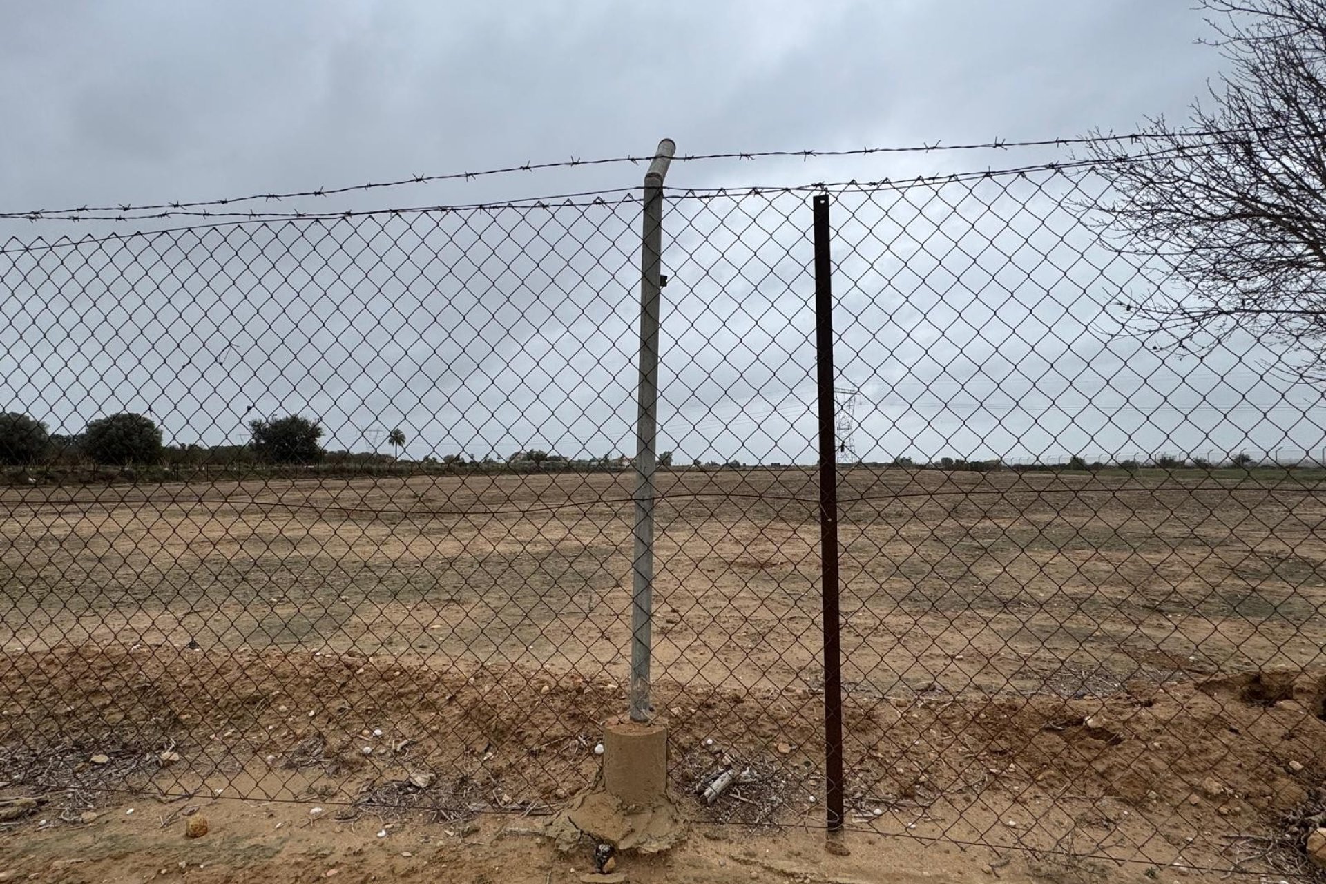 Resale - Plot / Land - Elche - La Marina