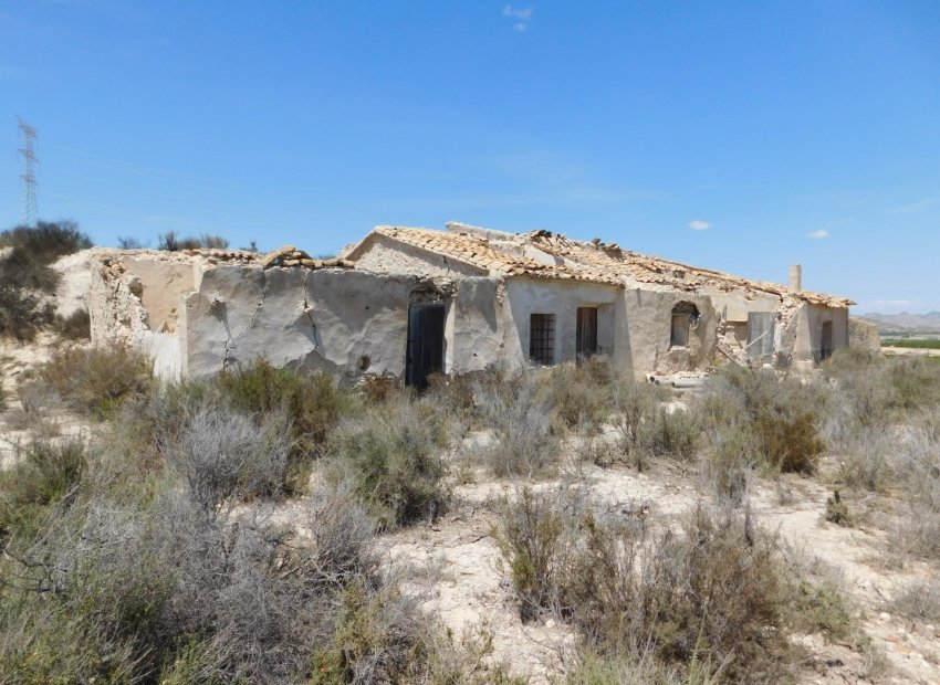 Resale - Plot / Land - Fortuna