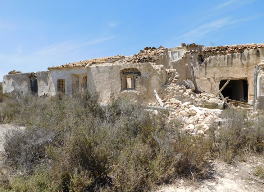 Resale - Plot / Land - Fortuna