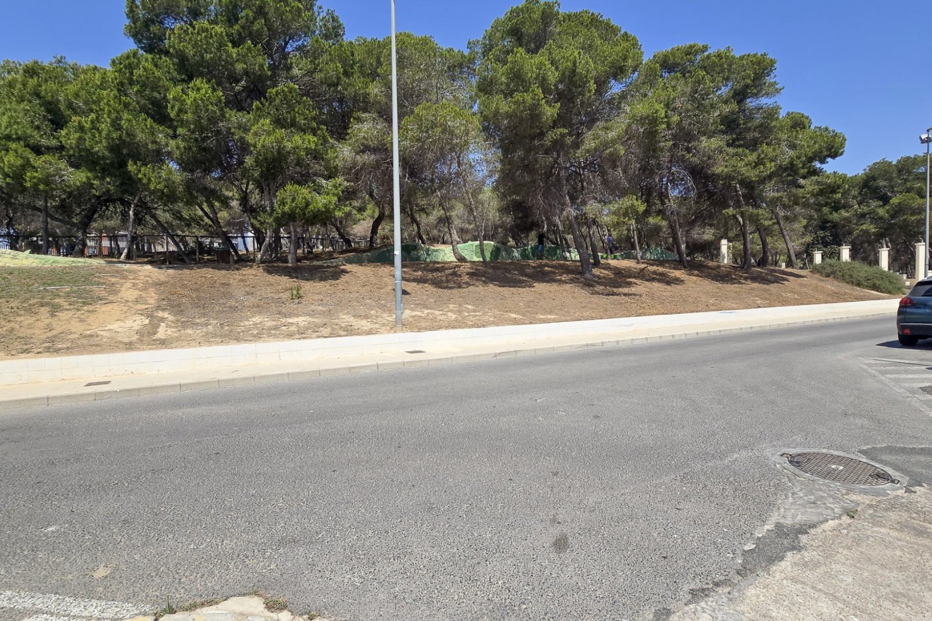Resale - Plot / Land - Guardamar del Segura - Pueblo