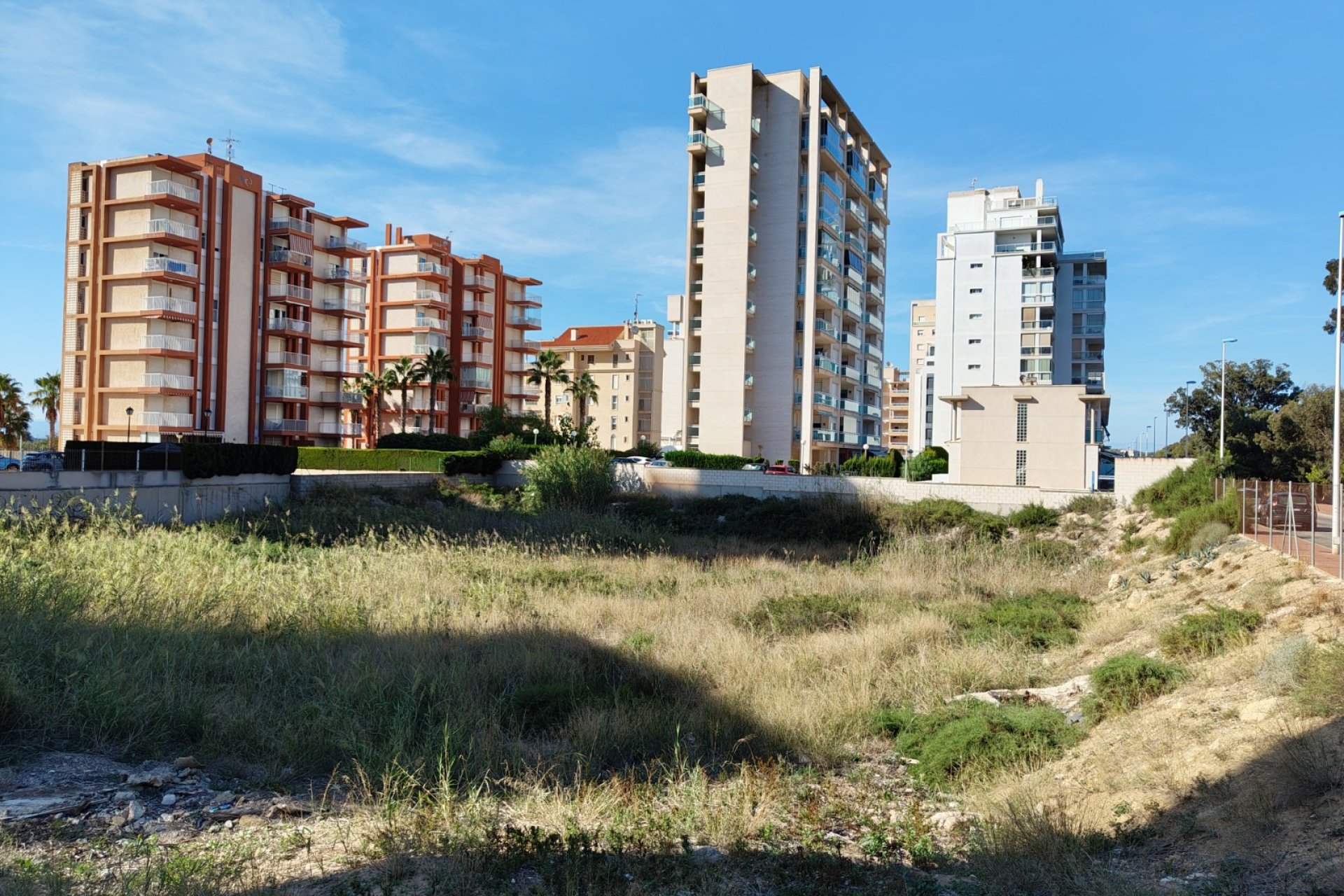 Resale - Plot / Land - Guardamar del Segura