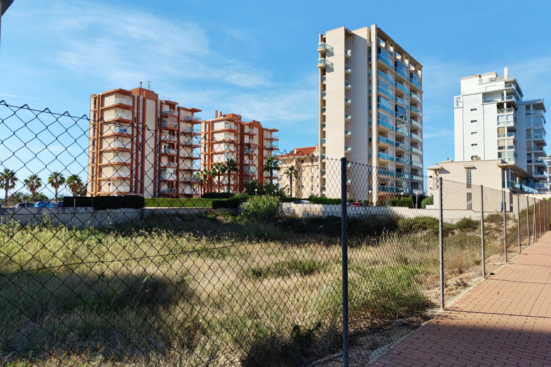 Resale - Plot / Land - Guardamar del Segura