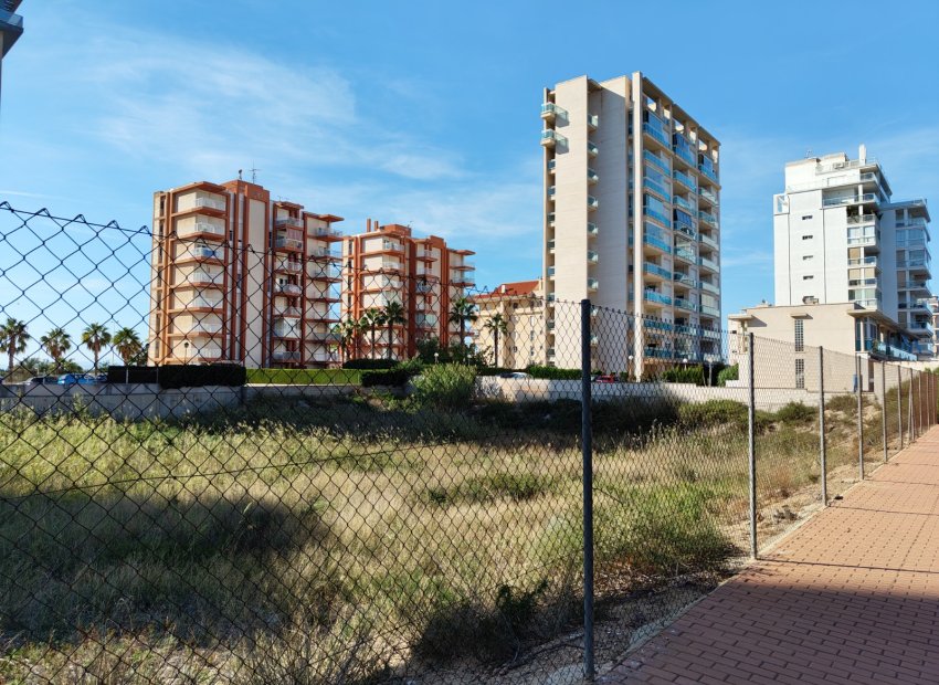 Resale - Plot / Land - Guardamar del Segura