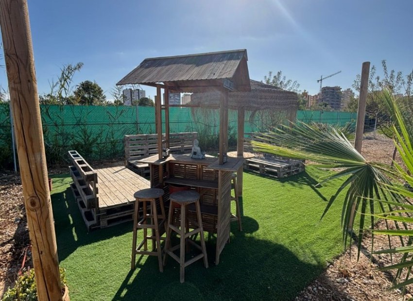 Resale - Plot / Land - Guardamar del Segura