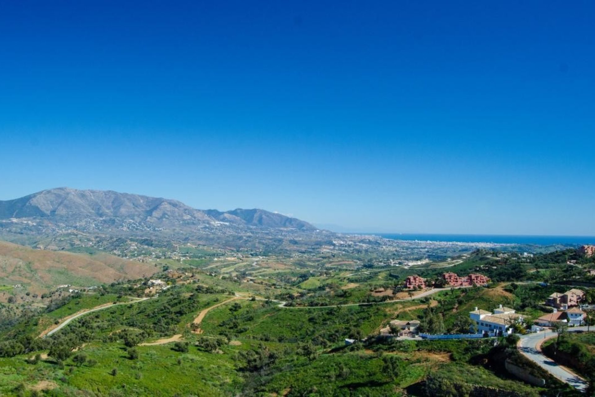 Resale - Plot / Land - Marbella - La Mairena