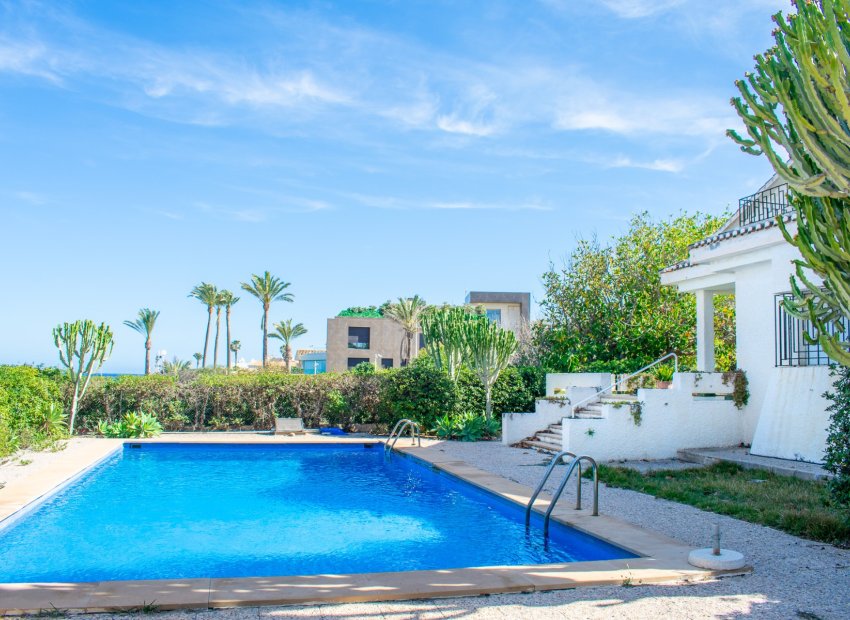 Resale - Plot / Land - Orihuela Costa - Cabo Roig