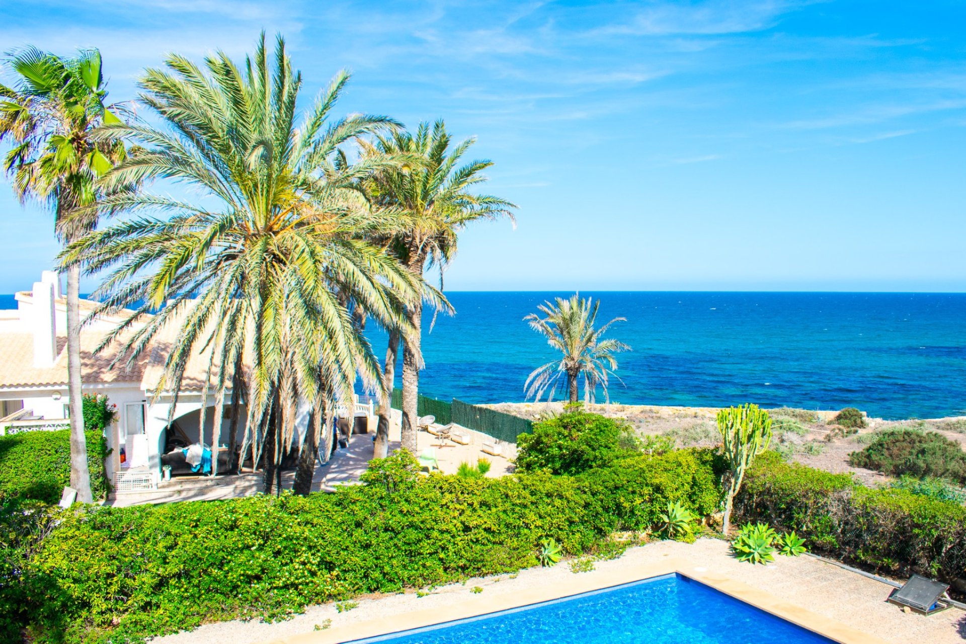 Resale - Plot / Land - Orihuela Costa - Cabo Roig