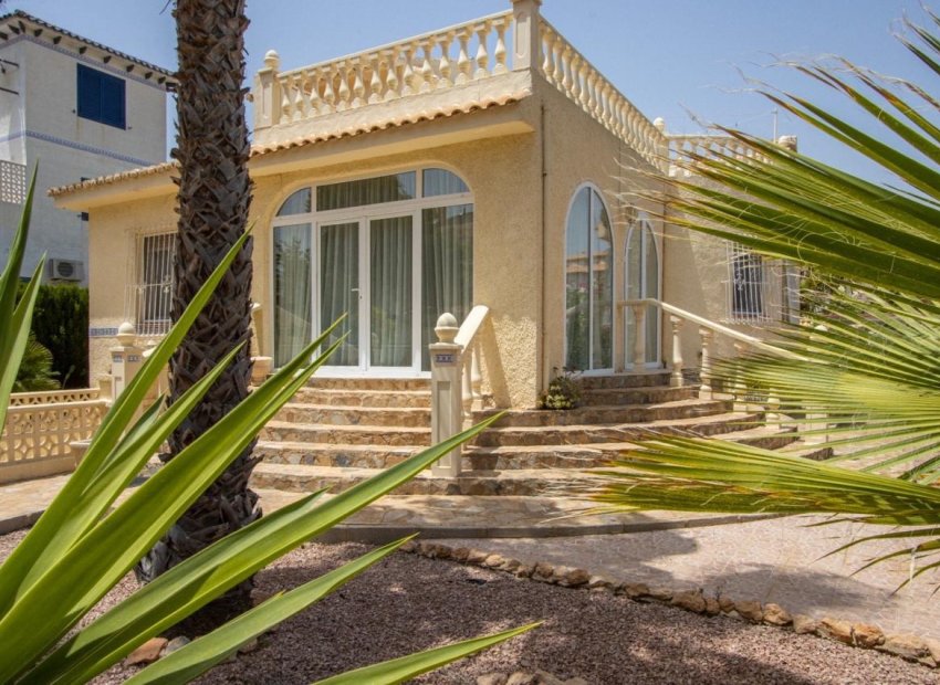 Resale - Plot / Land - Orihuela Costa - La Zenia