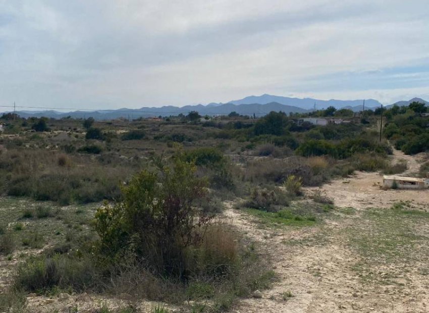 Resale - Plot / Land - Villajoyosa - Mediases