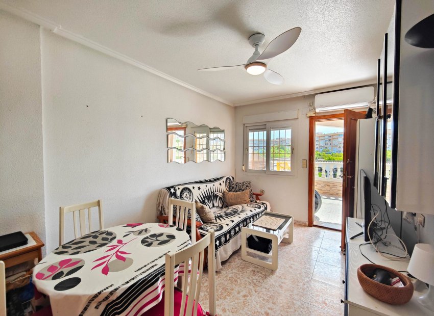 Resale - Top floor bungalow - Torrevieia - La Siesta - El Chaparral - San Luis