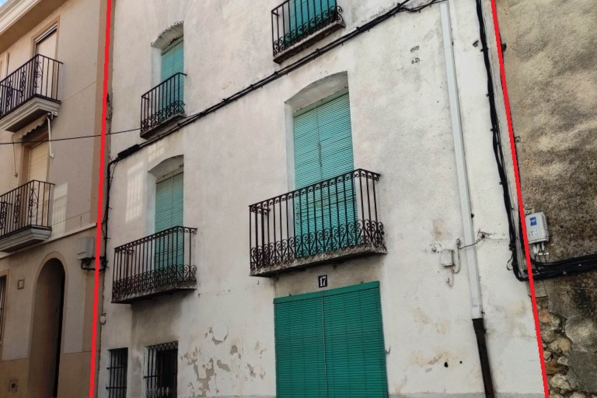 Resale - Townhouse / Duplex / Corner - Agres - town