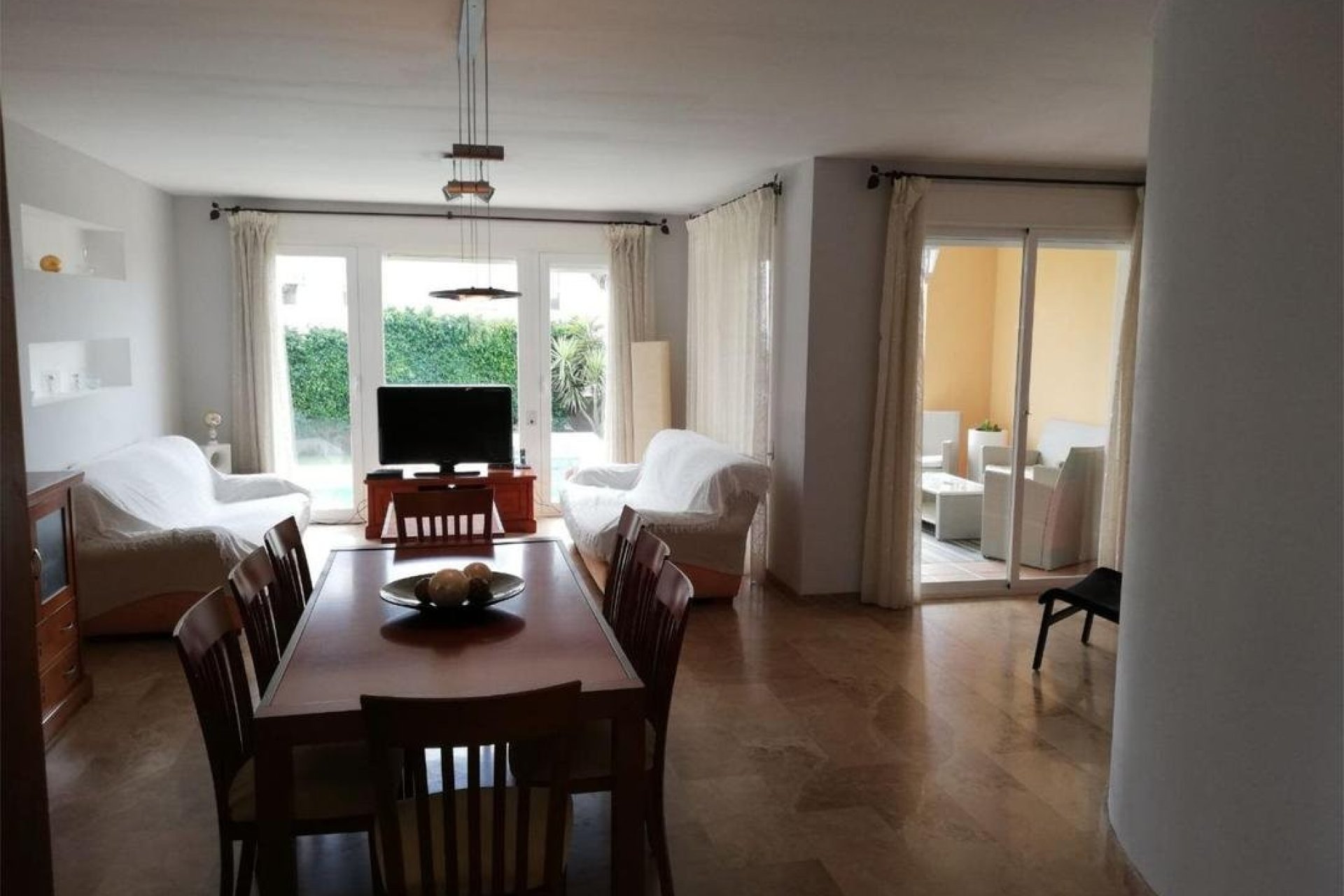 Resale - Townhouse / Duplex / Corner - Alfas del Pí - Colonia Escandinavia-Cautivador