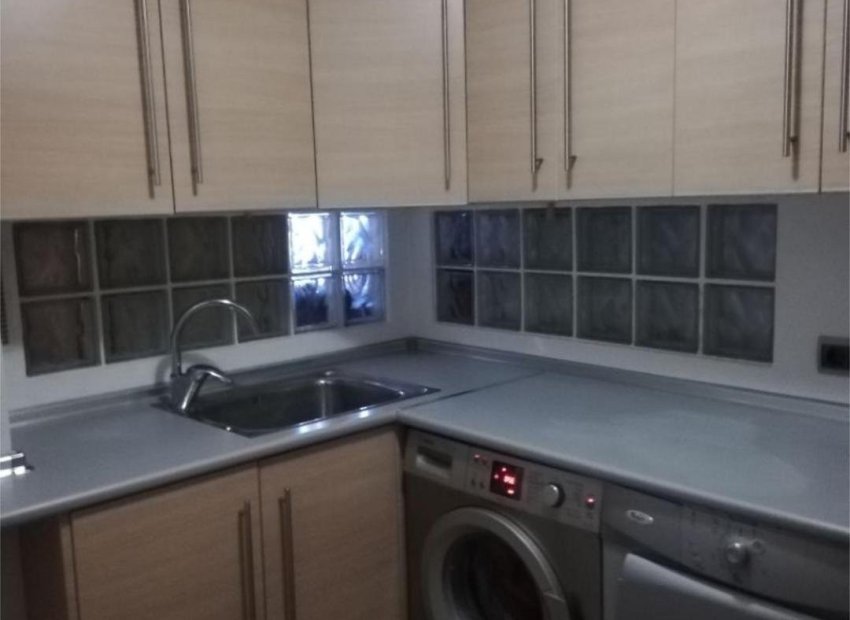 Resale - Townhouse / Duplex / Corner - Alfas del Pí - Colonia Escandinavia-Cautivador