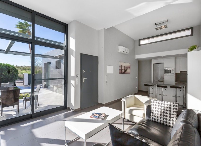 Resale - Townhouse / Duplex / Corner - Algorfa - La finca Golf