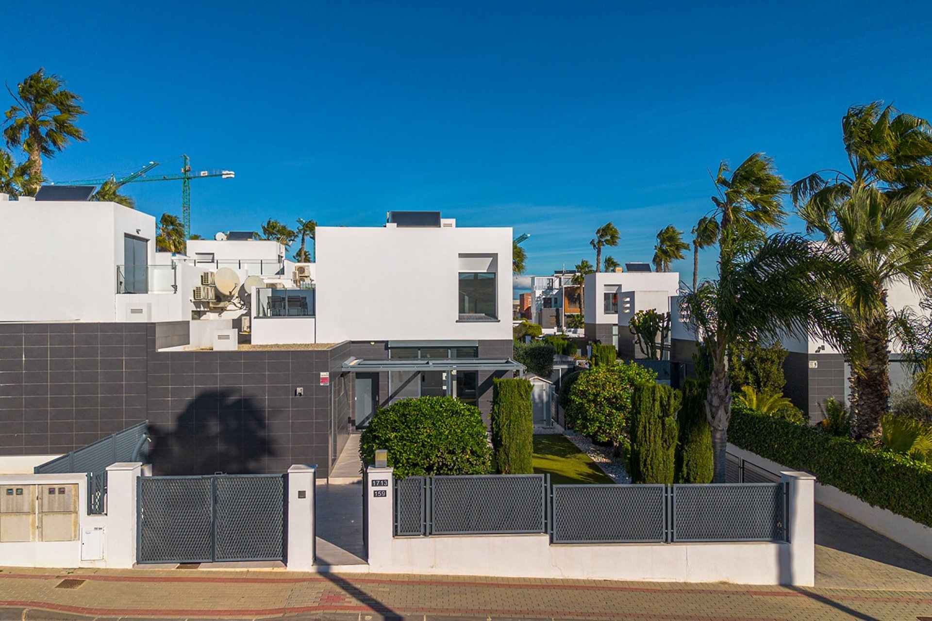 Resale - Townhouse / Duplex / Corner - Algorfa - La finca Golf