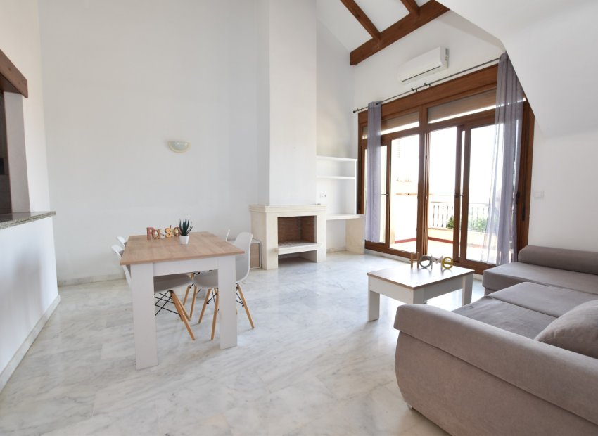 Resale - Townhouse / Duplex / Corner - Algorfa - La finca Golf