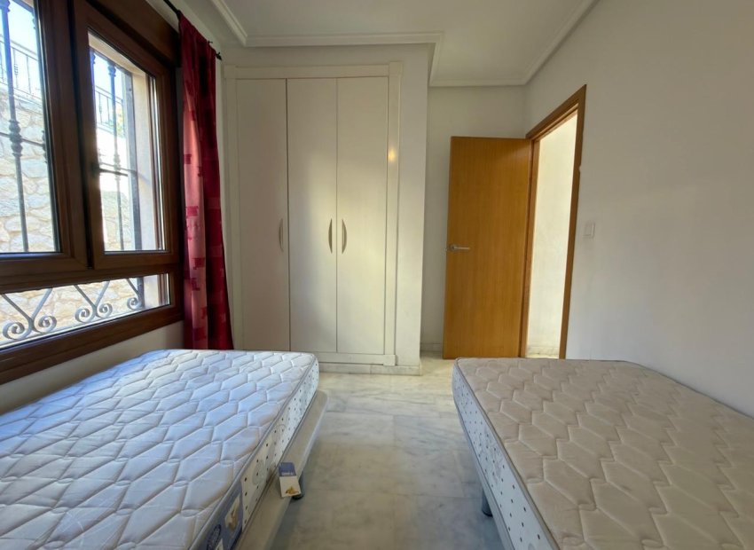 Resale - Townhouse / Duplex / Corner - Algorfa - La finca Golf