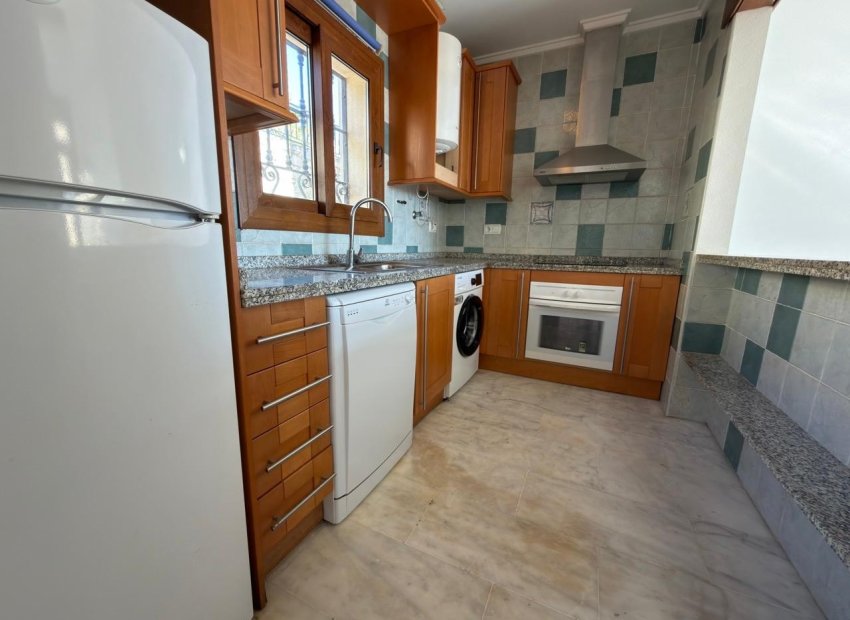 Resale - Townhouse / Duplex / Corner - Algorfa - La finca Golf