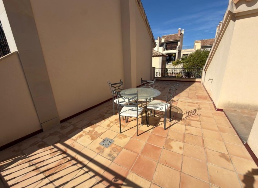 Resale - Townhouse / Duplex / Corner - Algorfa - La finca Golf