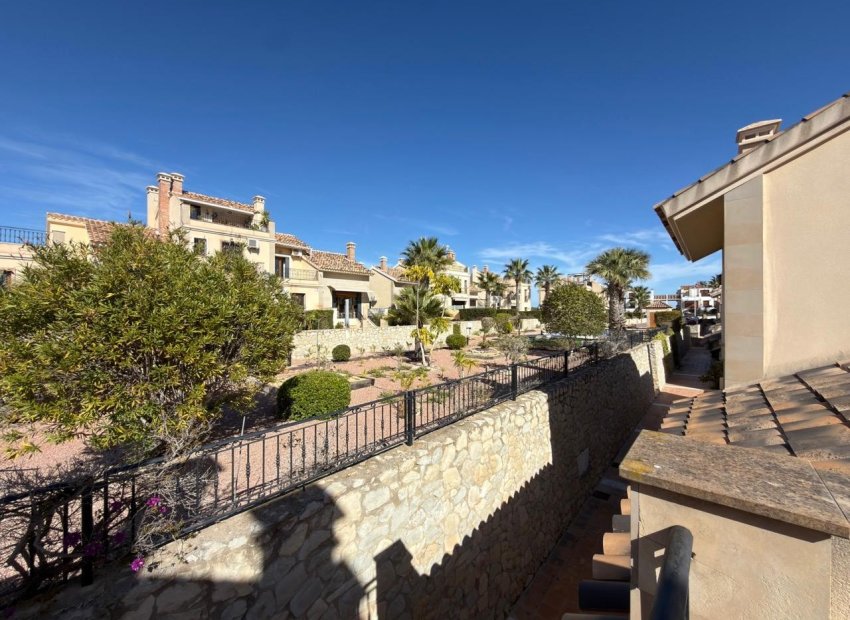 Resale - Townhouse / Duplex / Corner - Algorfa - La finca Golf