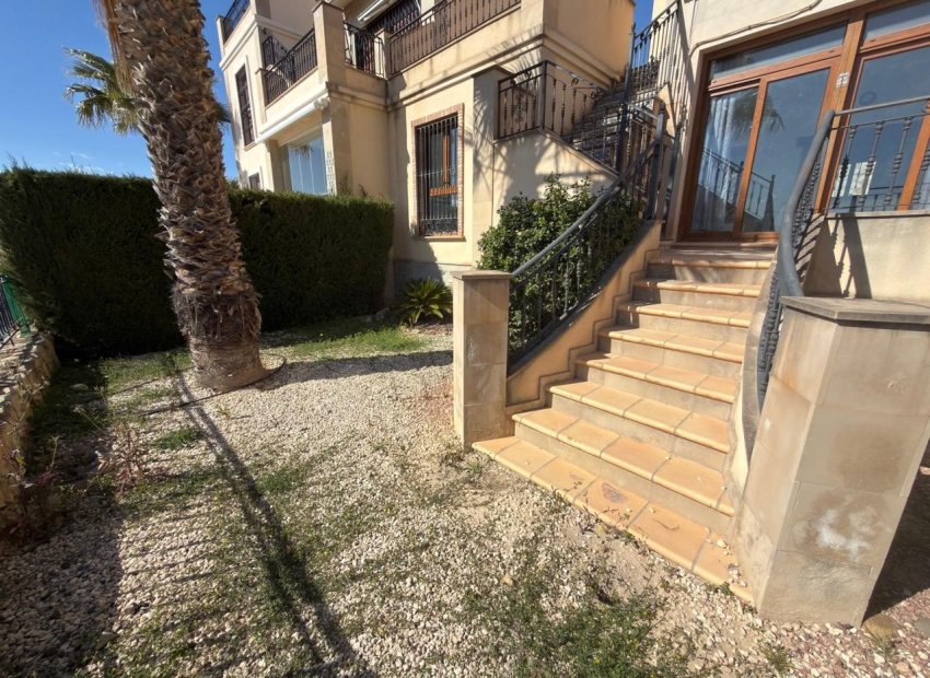 Resale - Townhouse / Duplex / Corner - Algorfa - La finca Golf