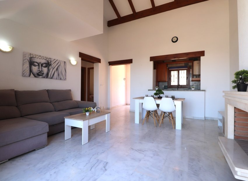 Resale - Townhouse / Duplex / Corner - Algorfa - La finca Golf