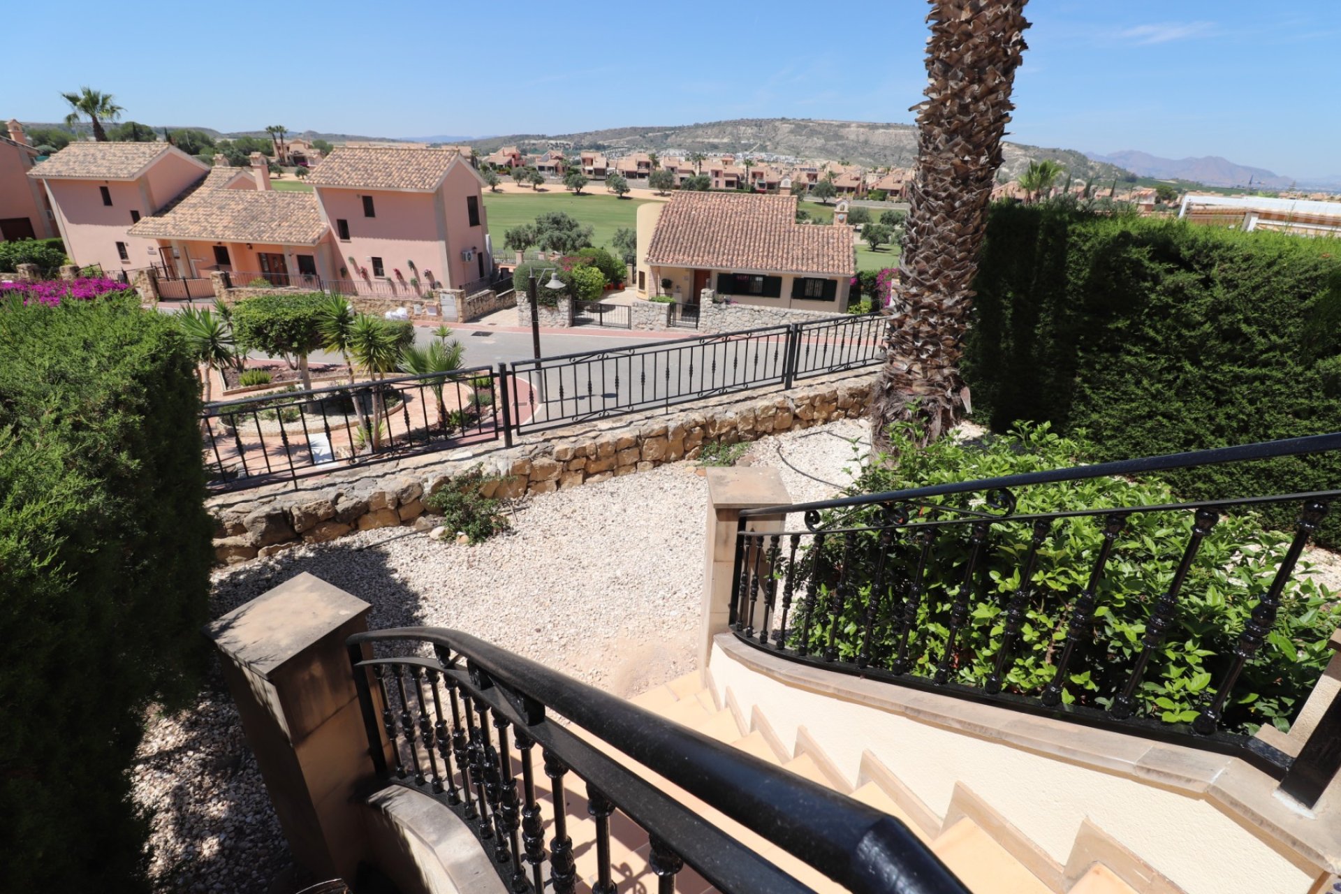 Resale - Townhouse / Duplex / Corner - Algorfa - La finca Golf