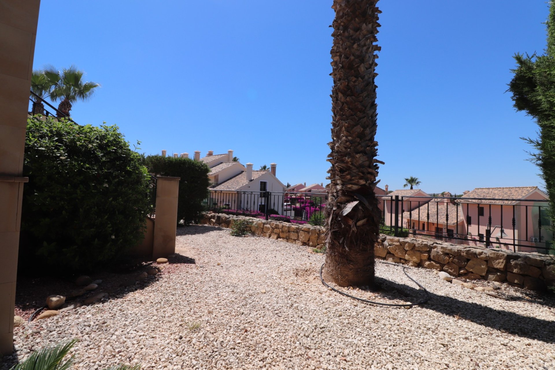 Resale - Townhouse / Duplex / Corner - Algorfa - La finca Golf