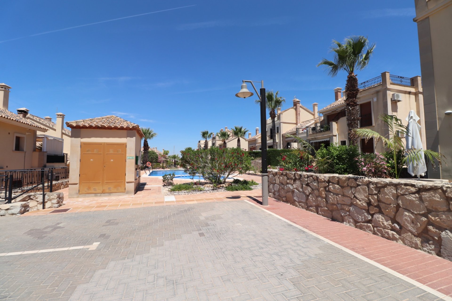Resale - Townhouse / Duplex / Corner - Algorfa - La finca Golf