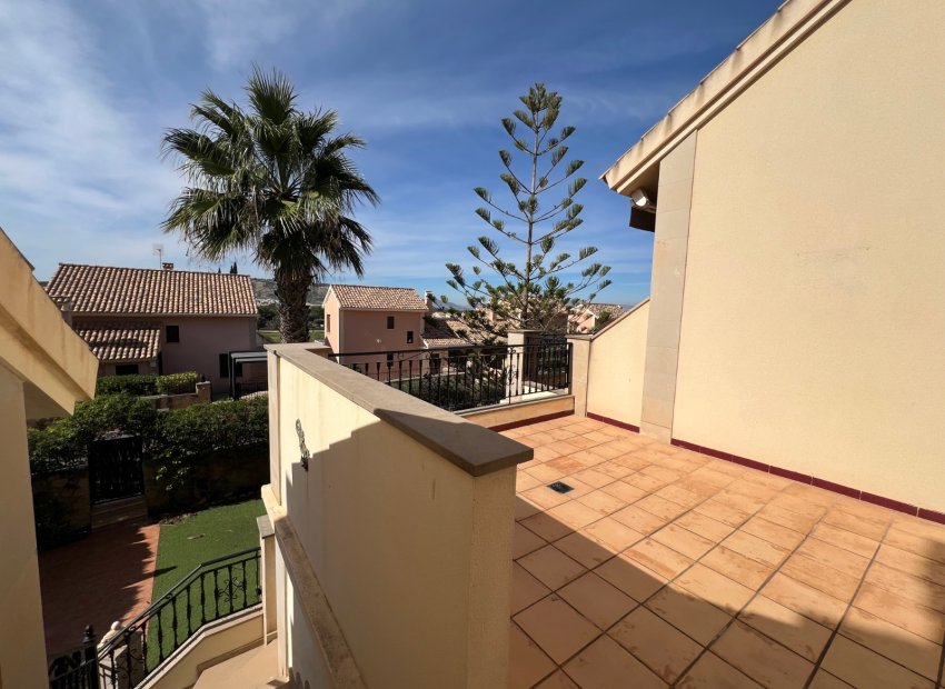 Resale - Townhouse / Duplex / Corner - Algorfa - La finca Golf