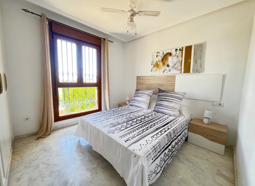 Resale - Townhouse / Duplex / Corner - Algorfa - La finca Golf