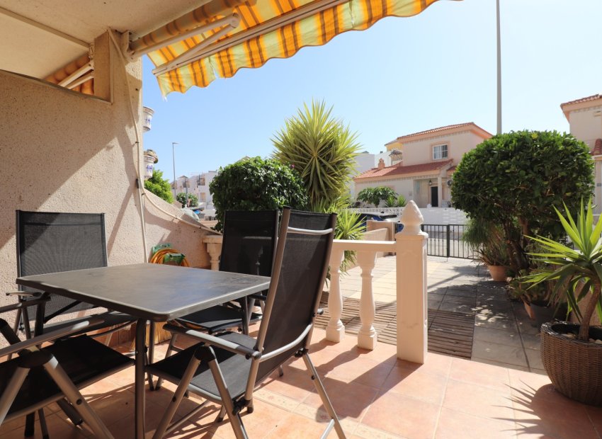 Resale - Townhouse / Duplex / Corner - Algorfa - Montemar