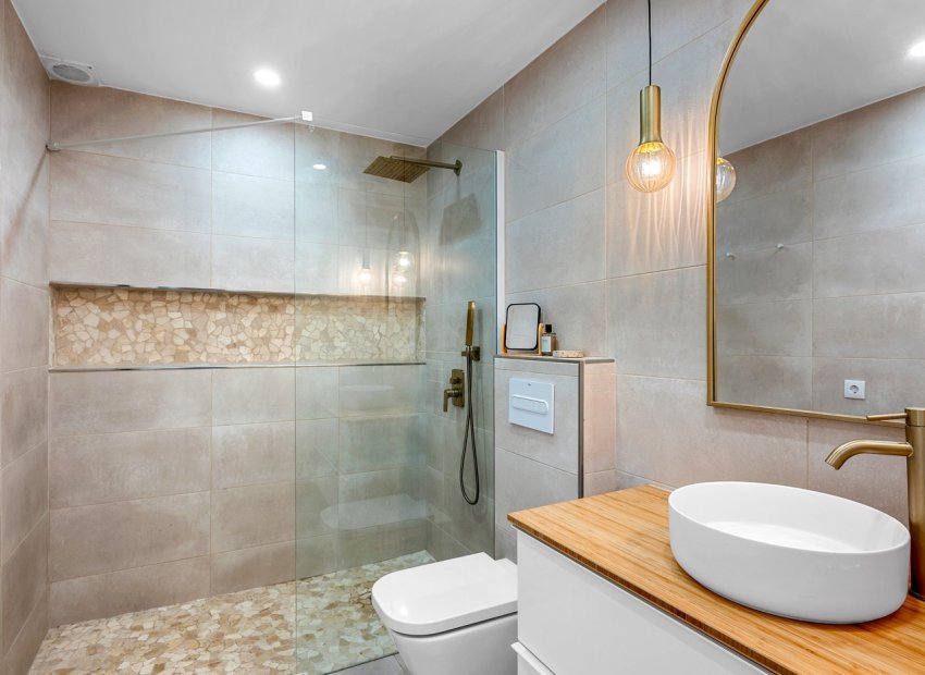 Resale - Townhouse / Duplex / Corner - Alicante - Playa San Juan