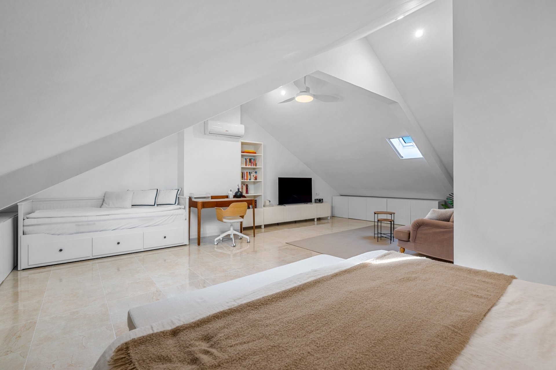 Resale - Townhouse / Duplex / Corner - Alicante - Playa San Juan