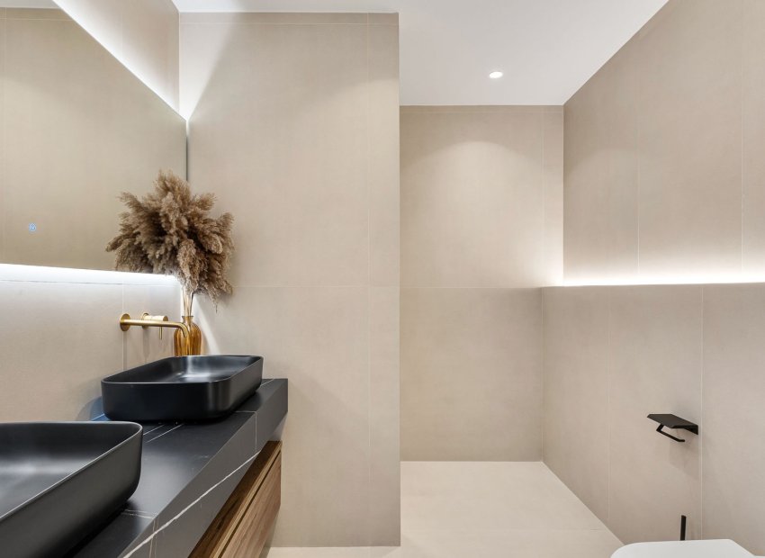 Resale - Townhouse / Duplex / Corner - Benahavís - La Quinta