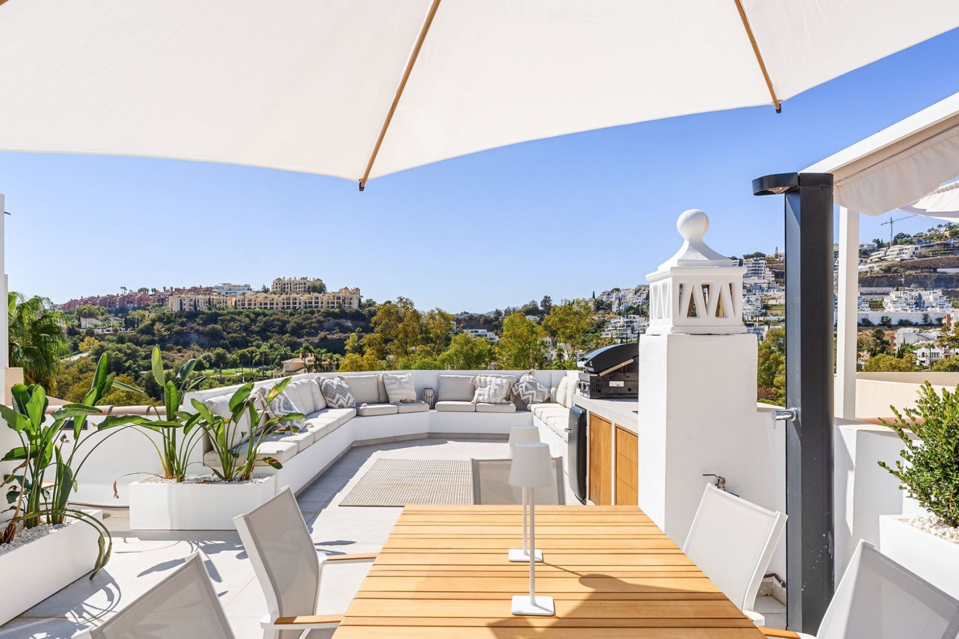 Resale - Townhouse / Duplex / Corner - Benahavís - La Quinta