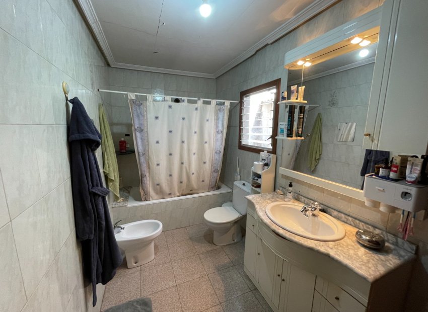 Resale - Townhouse / Duplex / Corner - Benejúzar - Comunidad Valenciana