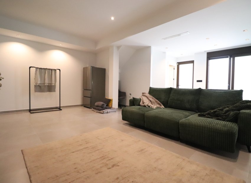 Resale - Townhouse / Duplex / Corner - Benijofar - Benijofar - Village