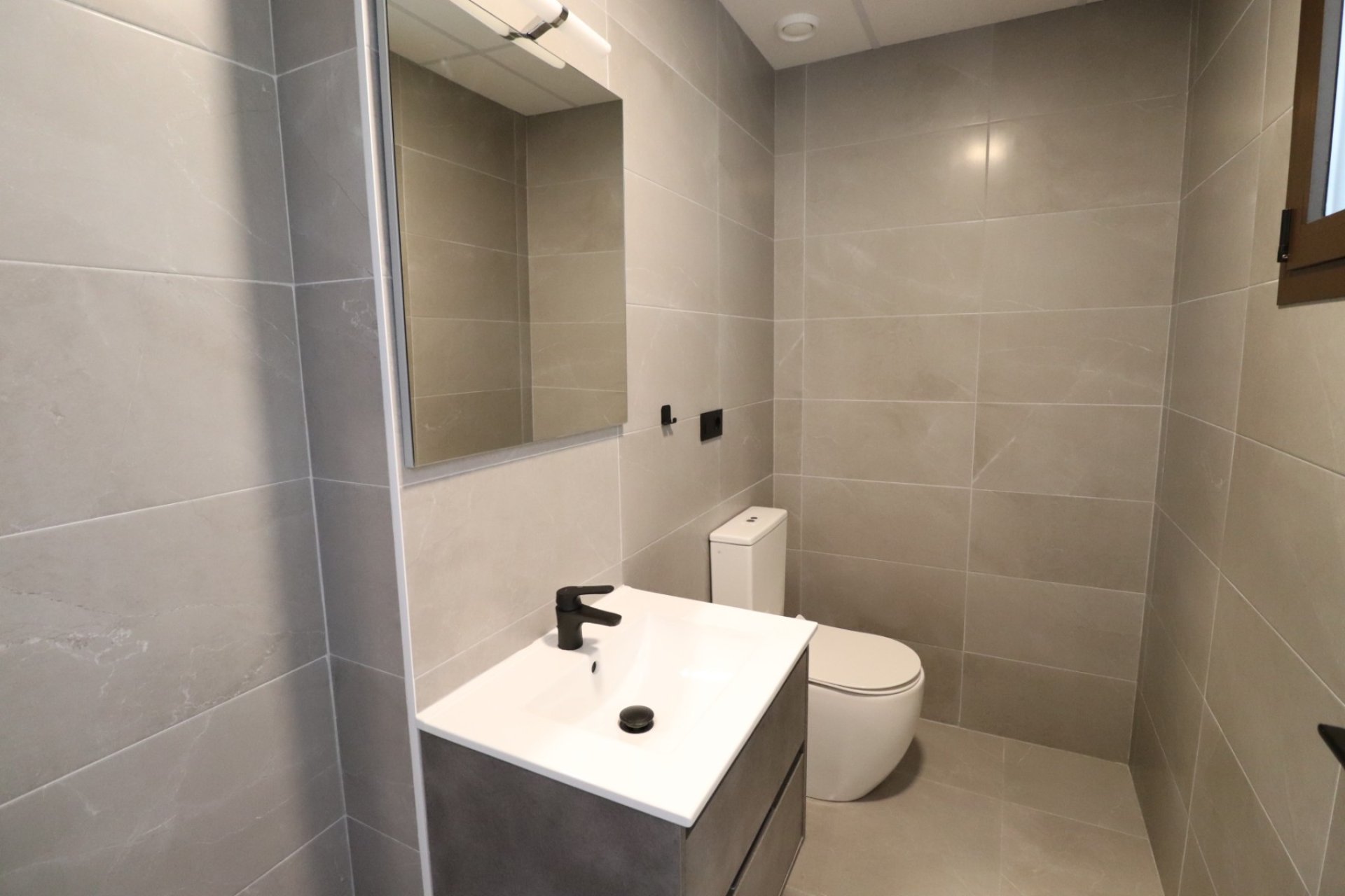 Resale - Townhouse / Duplex / Corner - Benijofar - Benijofar - Village