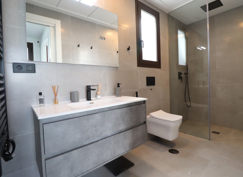 Resale - Townhouse / Duplex / Corner - Benijofar - Benijofar - Village