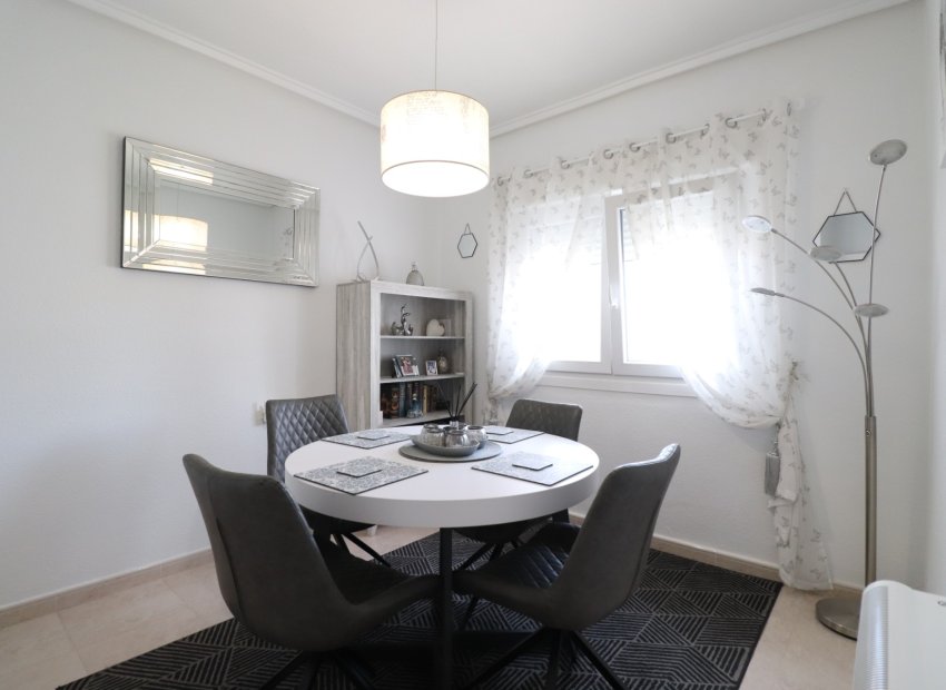 Resale - Townhouse / Duplex / Corner - Benijofar - Monte Azul