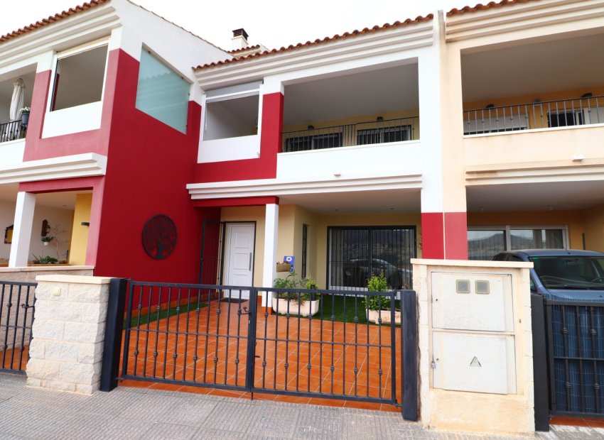 Resale - Townhouse / Duplex / Corner - Benijofar