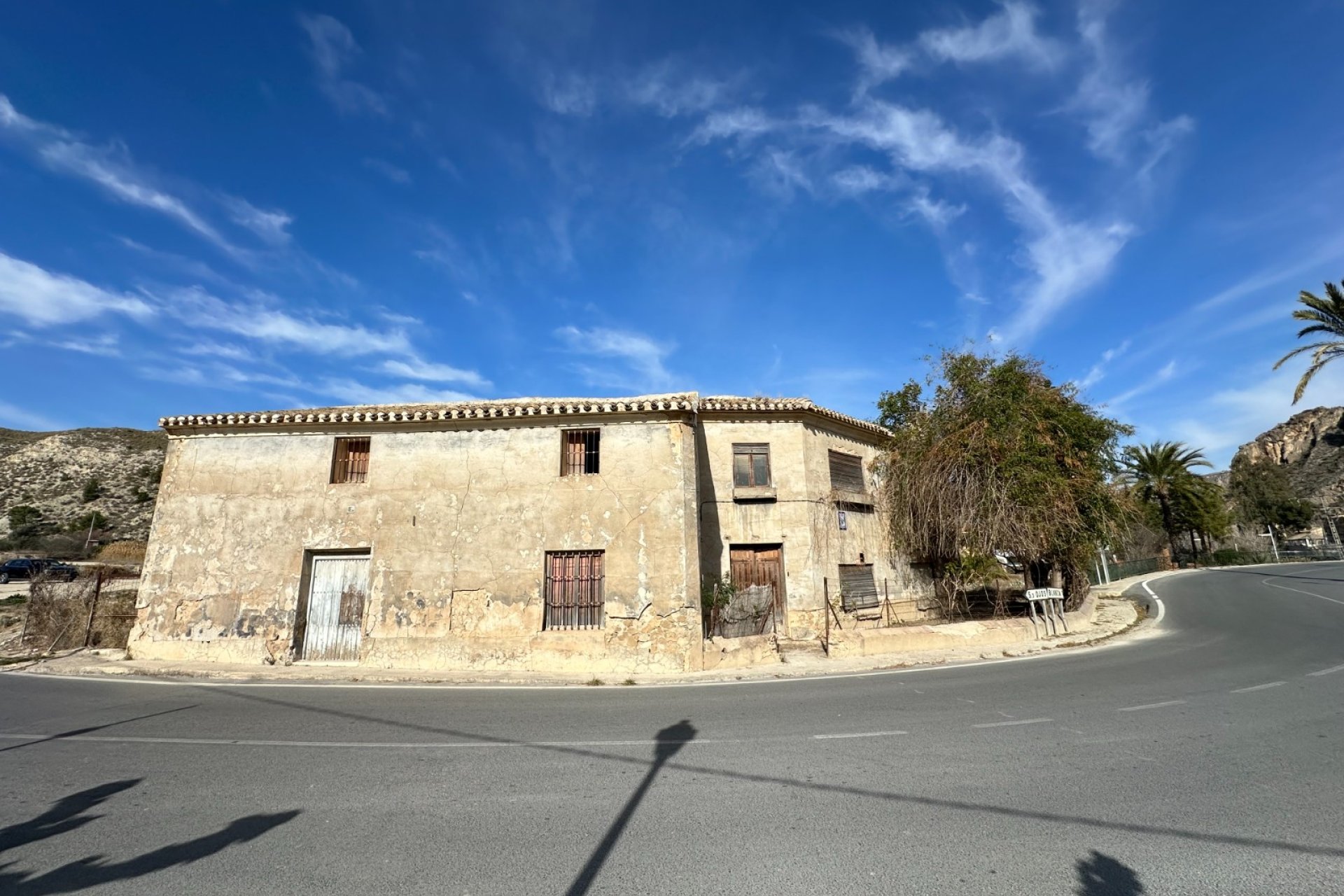 Resale - Townhouse / Duplex / Corner - Blanca