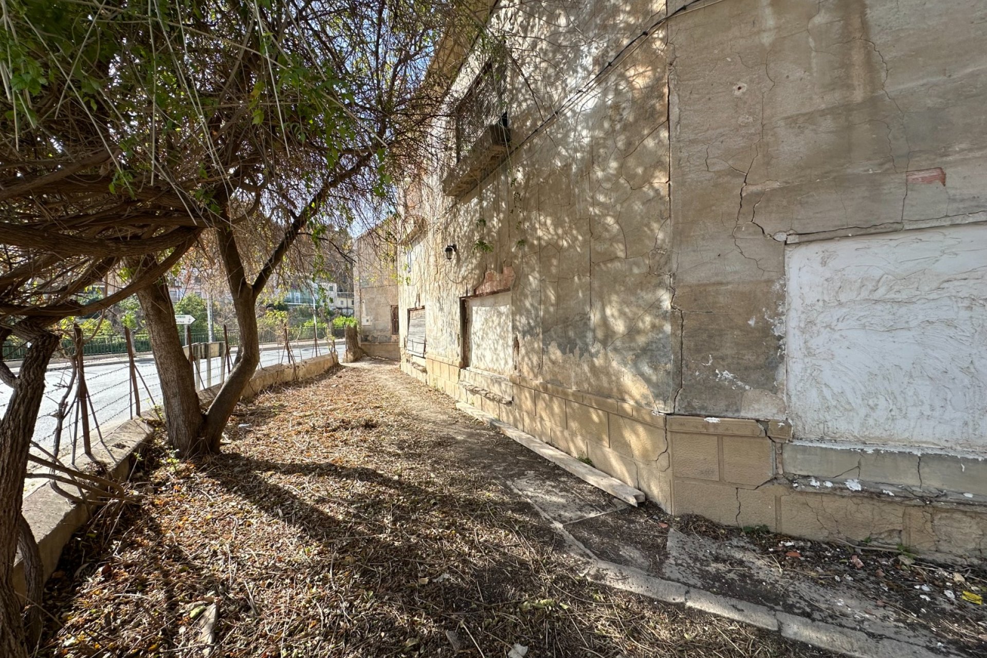 Resale - Townhouse / Duplex / Corner - Blanca